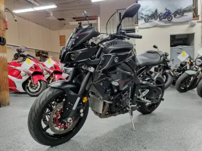 2017 Yamaha FZ-10 FZ10 MT10 MT-10