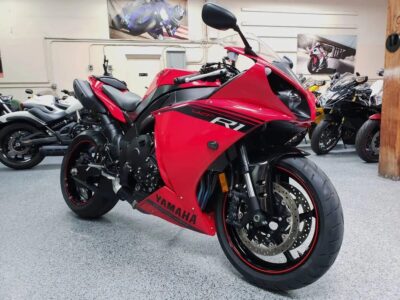 2014 Yamaha R1 Crossplane