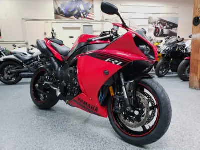2014 Yamaha R1 Crossplane