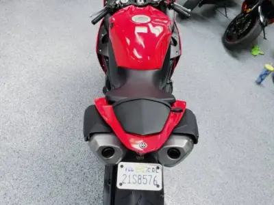 2014 Yamaha R1 Crossplane
