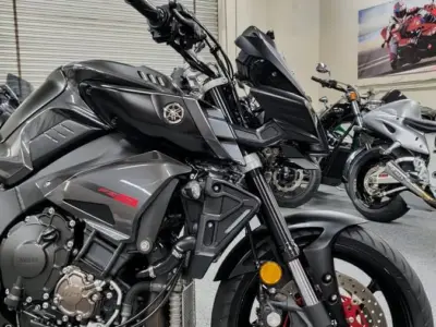 2017 Yamaha FZ-10 FZ10 MT10 MT-10