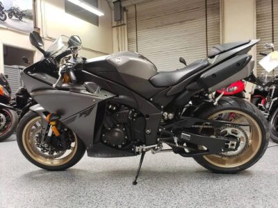 2014 Yamaha R1 Crossplane