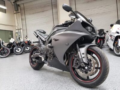 2013 Yamaha R1 Crossplane