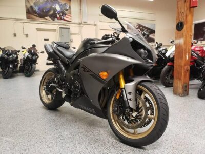 2014 Yamaha R1 Crossplane