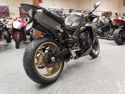 2014 Yamaha R1 Crossplane