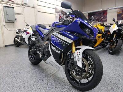 2013 Yamaha R1 Crossplane