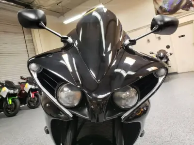 2012 Yamaha R1 RAVEN