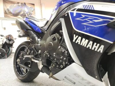 2013 Yamaha R1 Crossplane