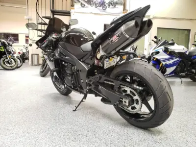 2012 Yamaha R1 RAVEN
