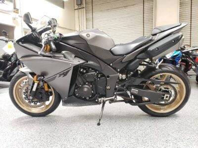 2014 Yamaha R1 Crossplane