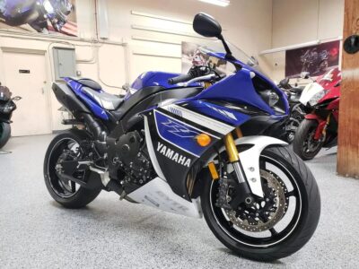 2013 Yamaha R1 Crossplane