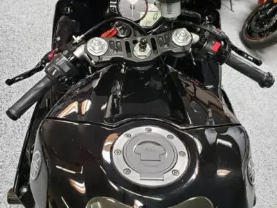 2012 Yamaha R1 RAVEN