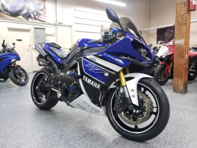 2013 Yamaha R1 Crossplane