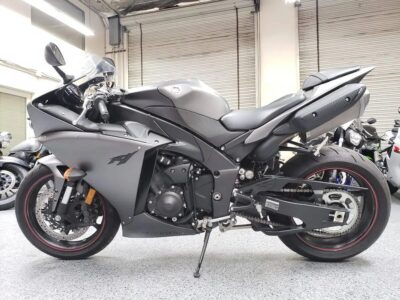 2013 Yamaha R1 Crossplane