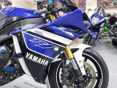 2013 Yamaha R1 Crossplane