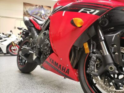 2014 Yamaha R1 Crossplane