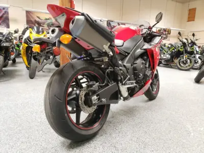 2014 Yamaha R1 Crossplane