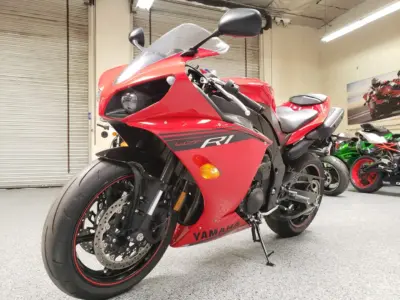 2014 Yamaha R1 Crossplane