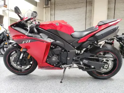 2014 Yamaha R1 Crossplane