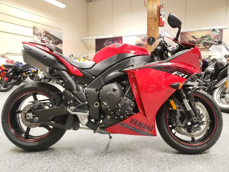 2014 Yamaha R1 Crossplane