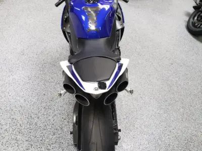 2011 Yamaha R1