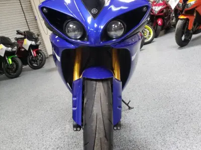 2011 Yamaha R1