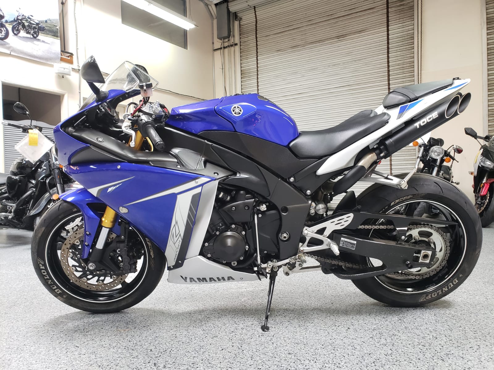 2011 Yamaha R1 - 8000 Miles | AK Motors