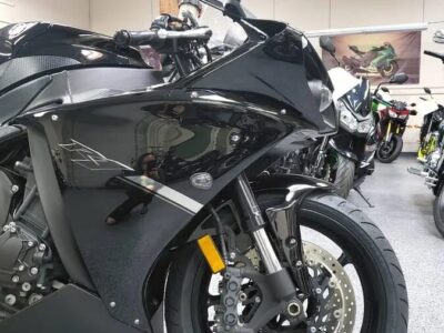 2012 Yamaha R1 RAVEN