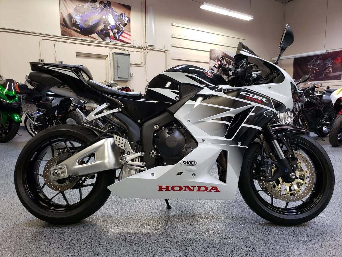 2016 Honda CBR600RR - AK Motors