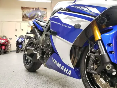 2014 Yamaha R1 Crossplane