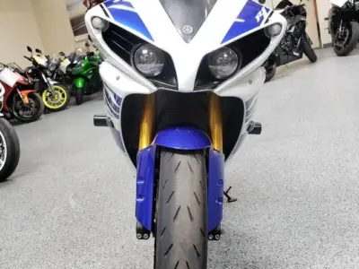 2014 Yamaha R1 Crossplane