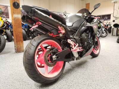 2013 Yamaha R1 Crossplane