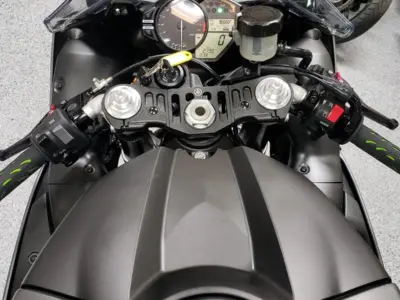 2013 Yamaha R1 Crossplane