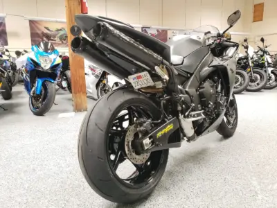2013 Yamaha R1 Crossplane