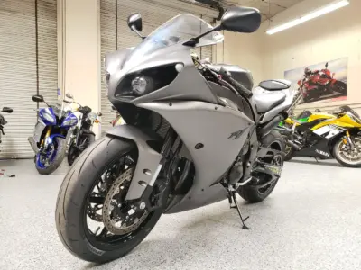 2013 Yamaha R1 Crossplane