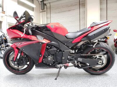 2013 Yamaha R1 Crossplane