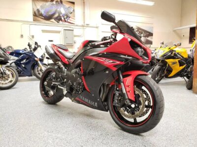 2013 Yamaha R1 Crossplane