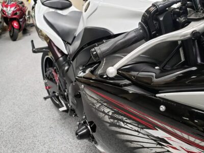 2012 Yamaha R1 RAVEN