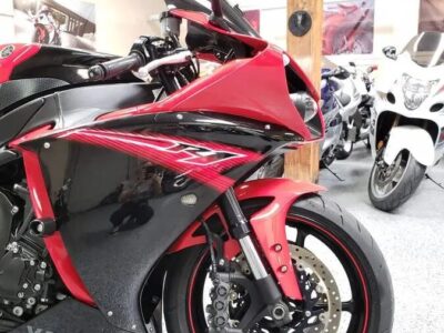 2013 Yamaha R1 Crossplane