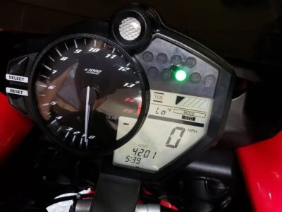 2013 Yamaha R1 Crossplane