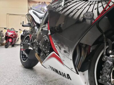 2012 Yamaha R1 RAVEN