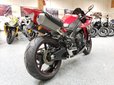2013 Yamaha R1 Crossplane