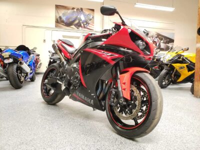 2013 Yamaha R1 Crossplane