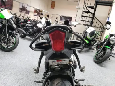 2015 Yamaha R1 RAVEN