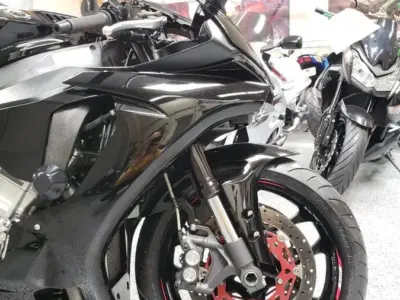 2015 Yamaha R1 RAVEN