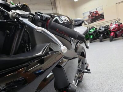 2015 Yamaha R1 RAVEN