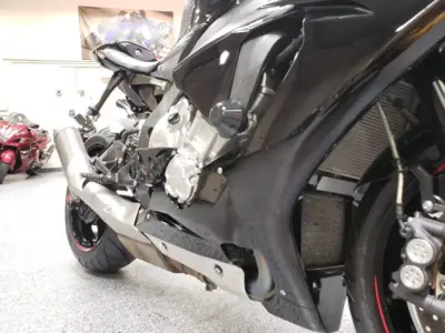 2015 Yamaha R1 RAVEN