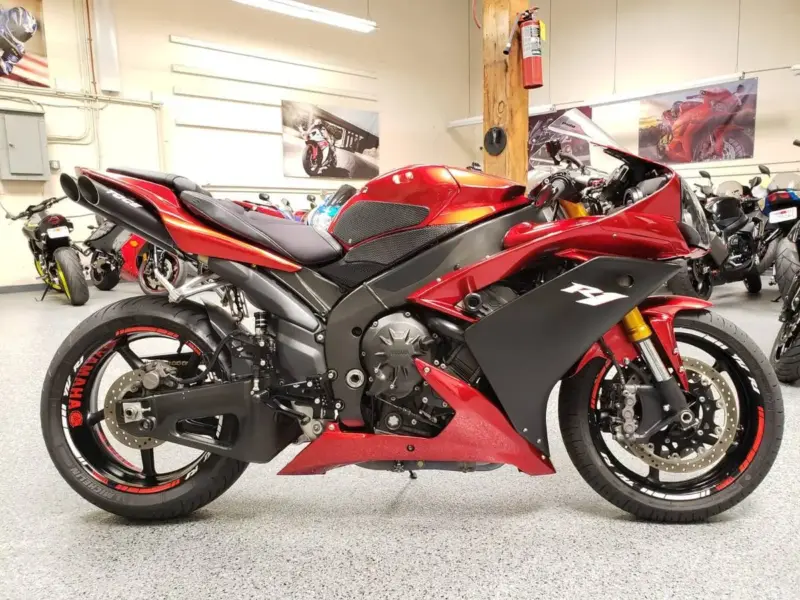 2008 Yamaha R1