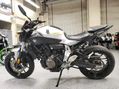 2017 Yamaha FZ07 FZ-07
