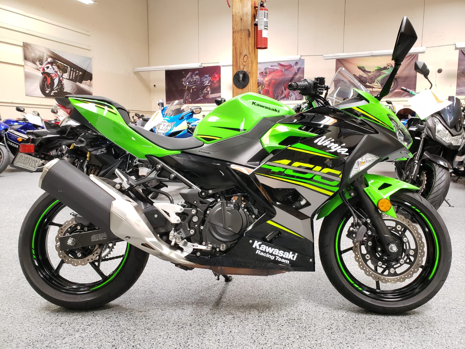 2018 Kawasaki Ninja 400 ABS KRT EDITION - AK Motors